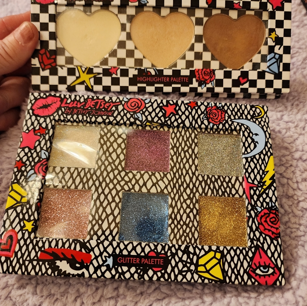 Luv Betsy Johnson glitter palette